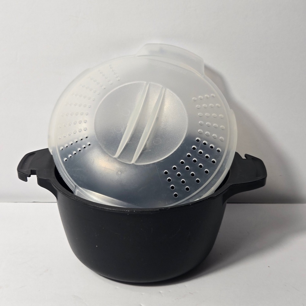 Pampered Chef Microwave Rice Cooker Black 4 Cup Capacity with Vented Lid 2779